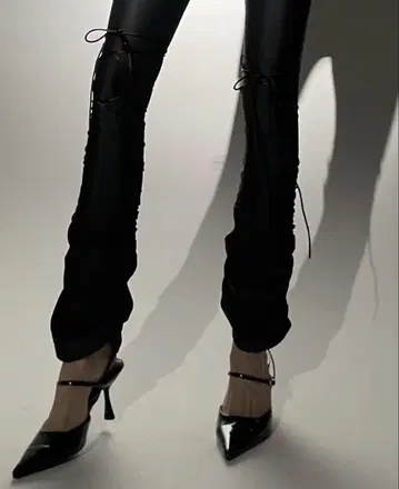 melt the lady 멜트레이디 레이스업 팬츠 블랙