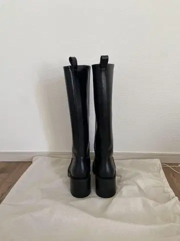 ZARA 블랙 가죽 롱 부츠 중간 힐