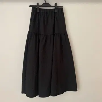 블랙 플레어 스커트 텍스처 가공