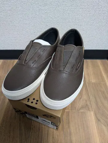 VANS 오센틱 가죽 슬립온