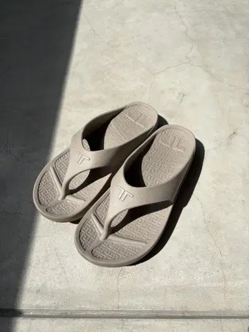 텔릭 리커버리 샌들
