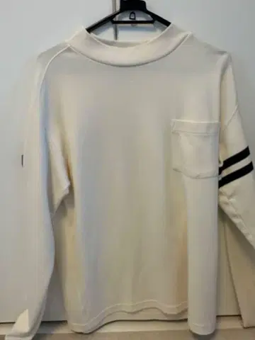 Champion 화이트 긴팔 티셔츠