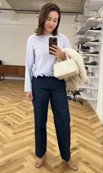 ohga 오가 밑단 프릴 블라우스