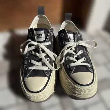 컨버스 통굽 여성용 스니커즈 22.5cm