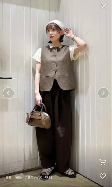 LOWRYS FARM 컴팩트 스퀘어 넥 베스트