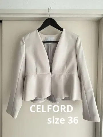 CELFORD 셀포드 노카라 페플럼 자켓 36 베이지
