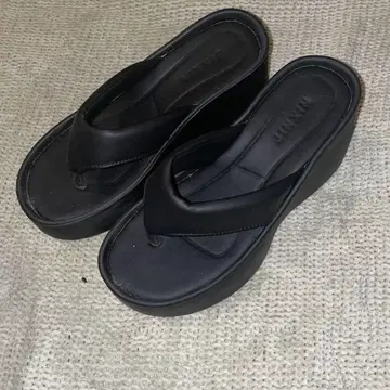 블랙 통굽 플립플랍