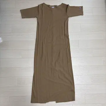 차오패닉 롱 원피스 베이지