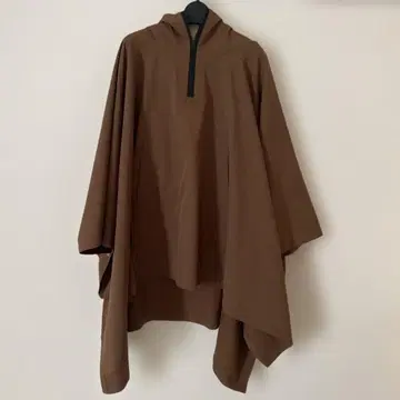 브라운 후드 부착 판초