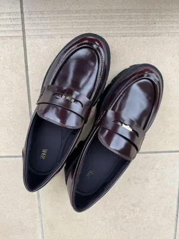 ZARA 로퍼