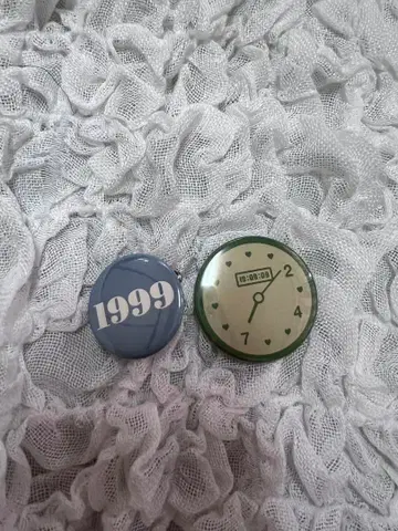 니시나 1999 배지