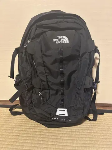 THE NORTH FACE HOT SHOT 블랙 백팩