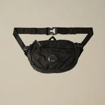 C.P. company NYLON B CROSSBODY PACK 정품