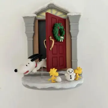 리멘트 SNOOPY's Door Story 피규어 SNOWDAY