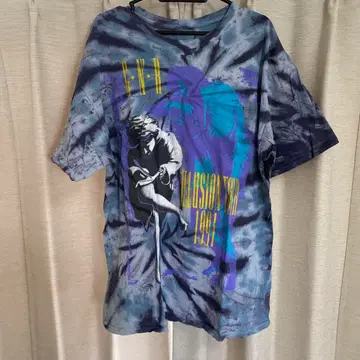 건즈 앤 로지스 일루전 투어 티셔츠 L 사이즈