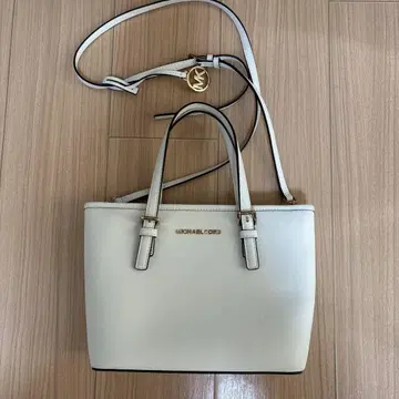 마이클코어스 토트백 화이트 계열 35T9GTVT0L
