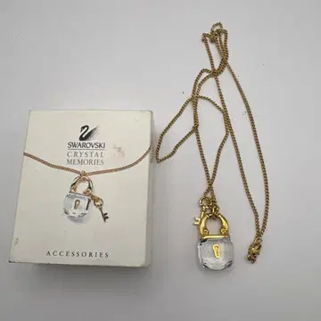 Swarovski Crystal Memories 목걸이