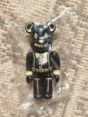 ANNA SUI Bearbrick 한정판