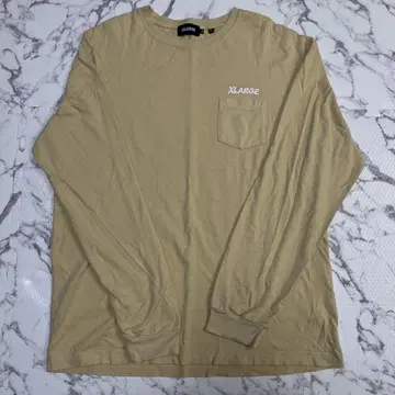 XLARGE 베이지 롱 T 백 프린트