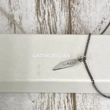 ra-2404) LAD MUSICIAN 커터 모티브 목걸이