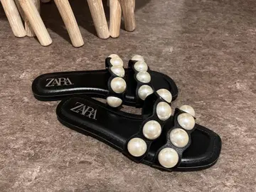ZARA 펄 장식 블랙 샌들 사이즈 37