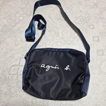agnis b. 네이비 숄더백