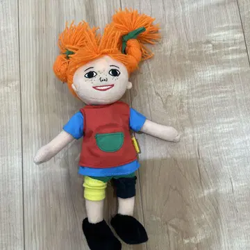 장화 신은 피피 인형