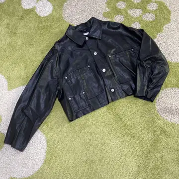 ZARA 블랙 크롭 가죽 자켓 M