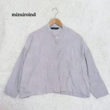 미즈이로 인드 레이스 스탠드 카라 와이드 셔츠 자수 그레이
