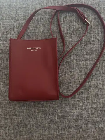 DRESSTERRIOR 버건디 숄더백