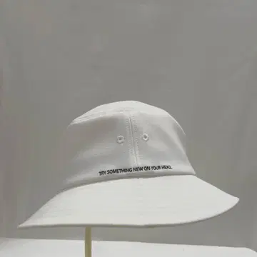 [ trademark ] 화이트 버킷햇