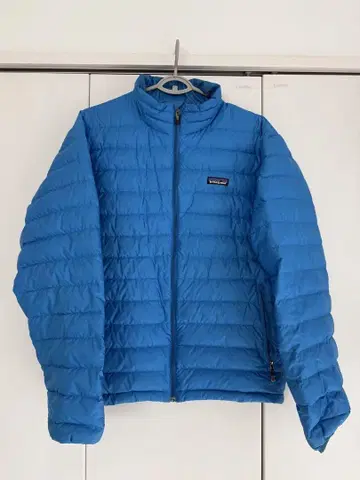 patagonia 다운 스웨터 후디 파랑 S 사이즈