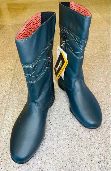 미사용 가죽 미들 부츠 블랙 사이드 지퍼 23cm 택 포함