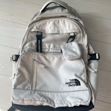 한국 한정판 THE NORTH FACE 백팩 크림색