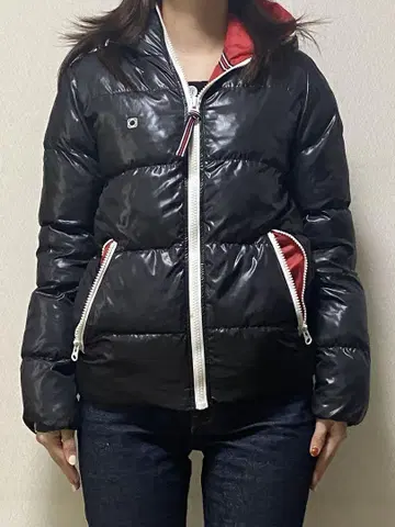 후드 부착 블랙 자켓