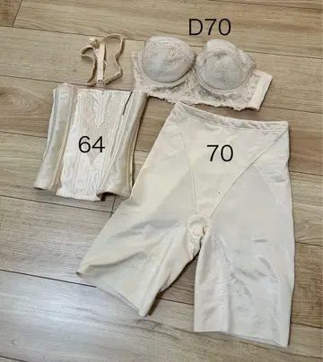 FOUR SIS & CO. 브라이덜 이너 세트 D70