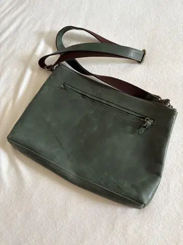 b3labo 그린 가죽 숄더백