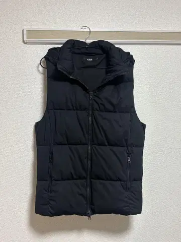 후드 부착 블랙 다운 베스트