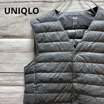 UNIQLO 울트라 라이트 다운 베스트 노카라 그레이 수납 가방 있음