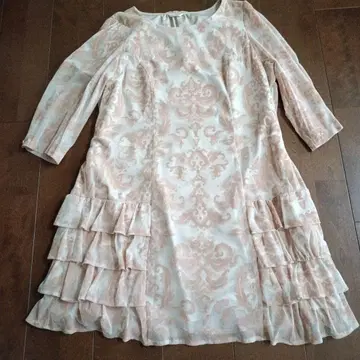 Rose Tiara 프릴 장식 무릎 기장 원피스