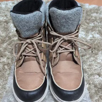 SOREL 브라운 부츠