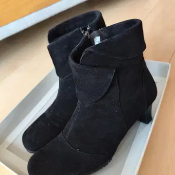 블랙 스웨이드 부티 23.5 미시 데 미시