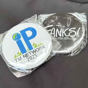 TM NETWORK IP 가챠 FANKS! & 로고 캔뱃지 2개 세트 2