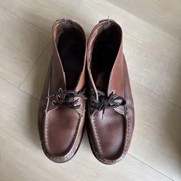 러셀 모카신 처카 부츠