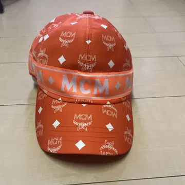 MCM 오렌지 로고 프린트 캡