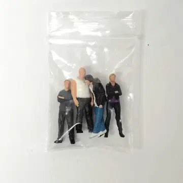 1. 와일드 스피드 1/64 피규어 4체 세트