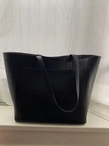 콜한 블랙 가죽 토트백