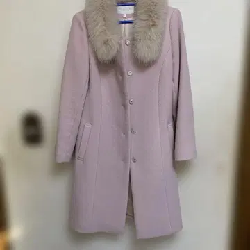 퍼 달린 핑크 롱 코트