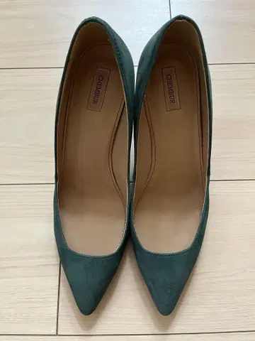 [CHEMBUR] 새상품급 첸버 펌프스 그린 23cm