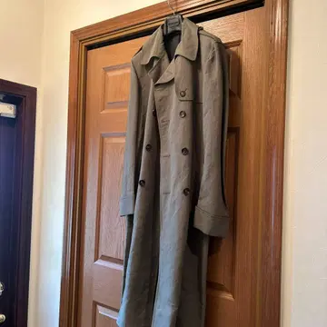 스틸레 라티노 트렌치코트 Brilla per il gusto